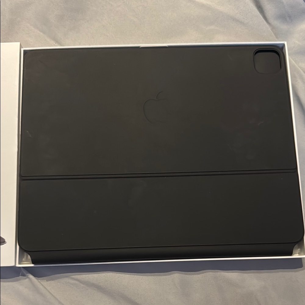 Apple Black iPad Magic Keyboard